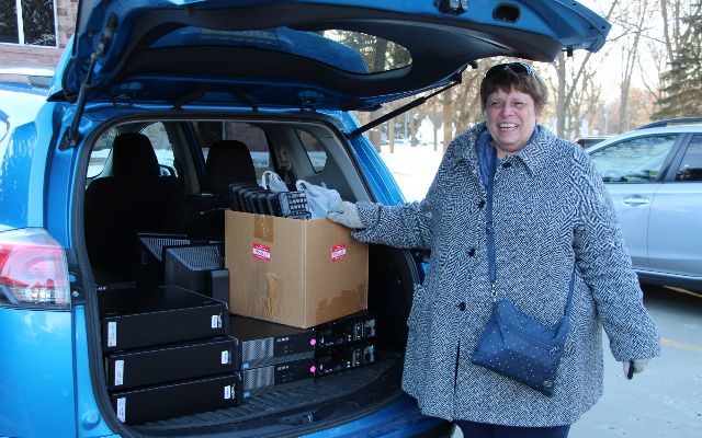 DSU provides computers for recovery houses in Sioux Falls