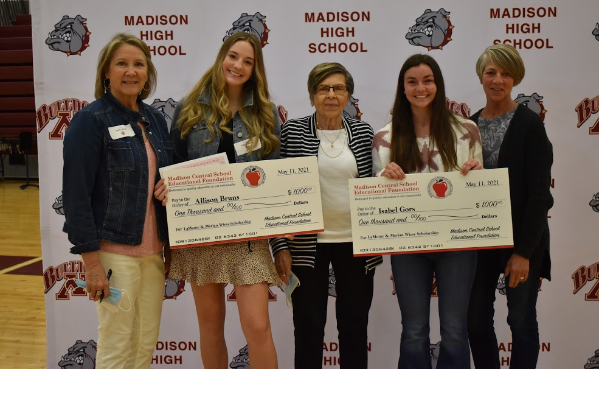 Madison Educational Foundation Awards Scholarships to MHS Seniors