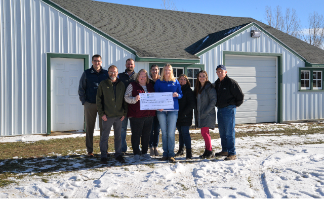East River coordinates donation to Lake County 4-H