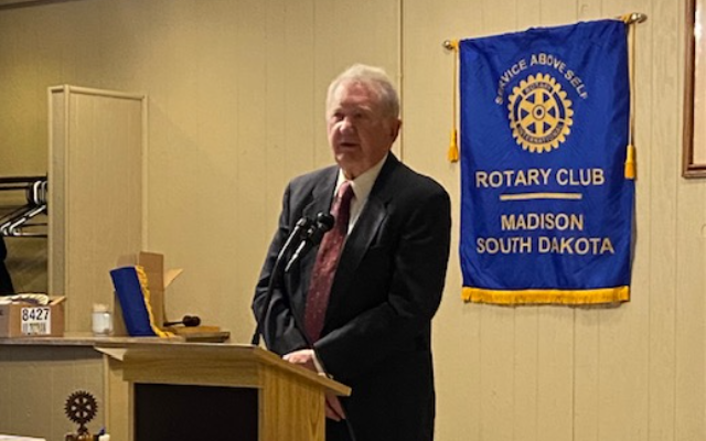 Former Rapid City Mayor speaks to Madison Rotary Club about serving during 1972 flood
