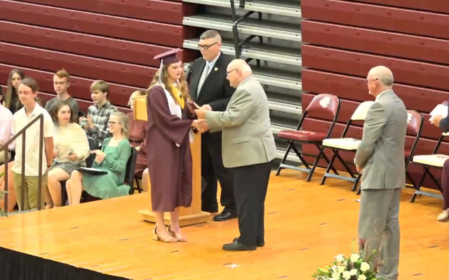Madison High School holds graduation ceremony